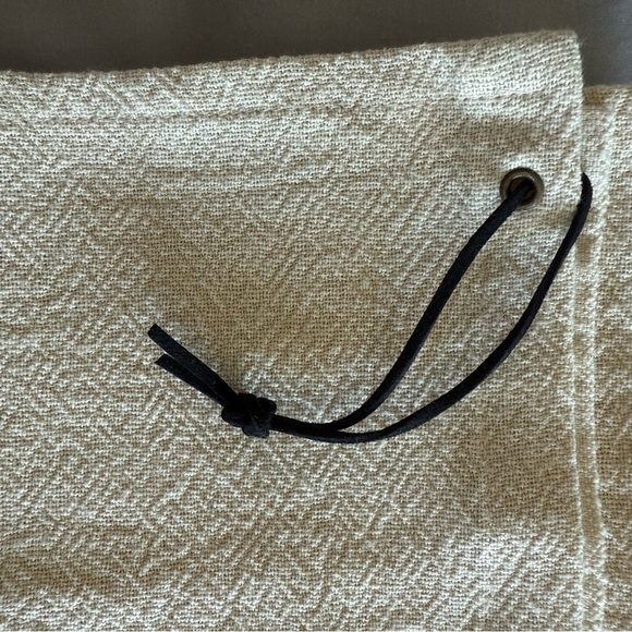 Frida Kahlo hand/kitchen towel - Picture 3 of 3